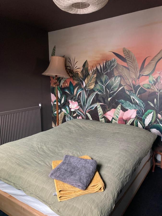 Canal View 1 Bed Apartment In Zone 1 Londen Buitenkant foto