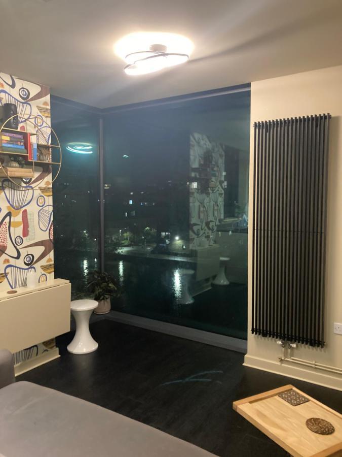 Canal View 1 Bed Apartment In Zone 1 Londen Buitenkant foto