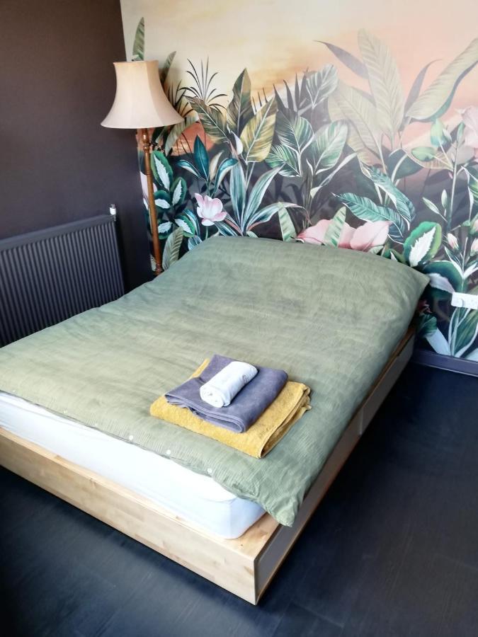Canal View 1 Bed Apartment In Zone 1 Londen Buitenkant foto